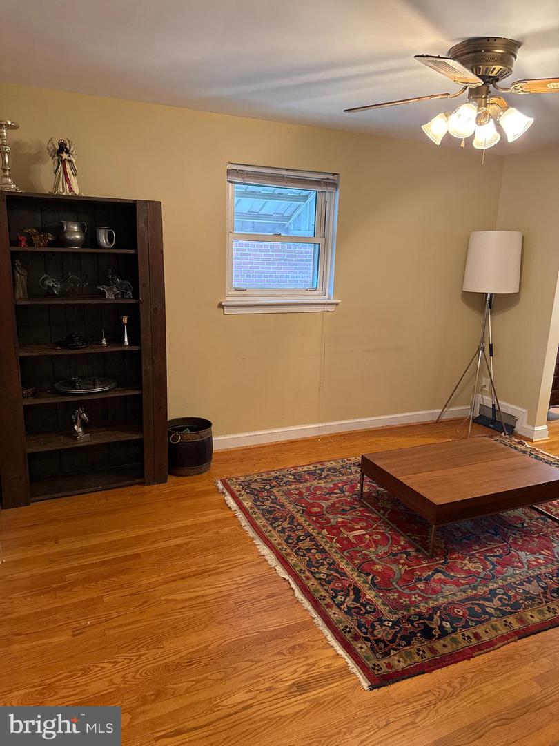2921 M ST SE, WASHINGTON, District Of Columbia 20019, 2 Bedrooms Bedrooms, ,1 BathroomBathrooms,Residential,For sale,2921 M ST SE,DCDC2198356 MLS # DCDC2198356
