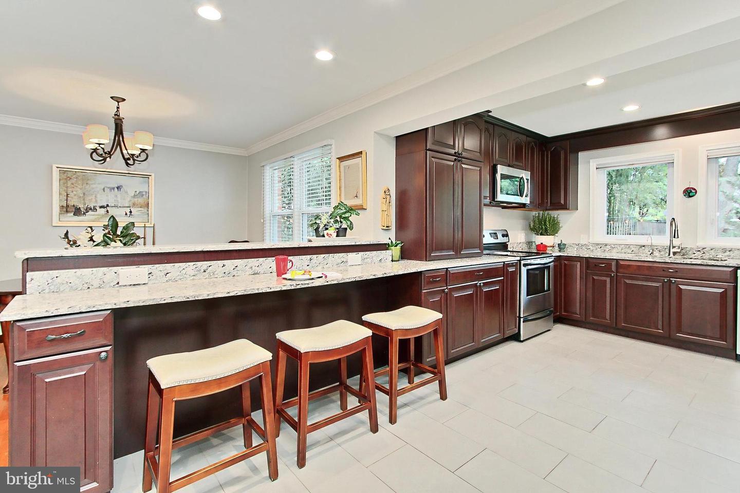 8345 ORANGE CT, ALEXANDRIA, Virginia 22309, 4 Bedrooms Bedrooms, ,2 BathroomsBathrooms,Residential,For sale,8345 ORANGE CT,VAFX2237614 MLS # VAFX2237614