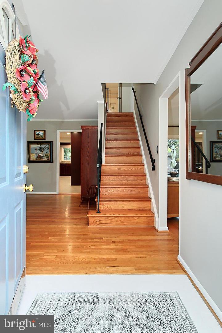 8345 ORANGE CT, ALEXANDRIA, Virginia 22309, 4 Bedrooms Bedrooms, ,2 BathroomsBathrooms,Residential,For sale,8345 ORANGE CT,VAFX2237614 MLS # VAFX2237614