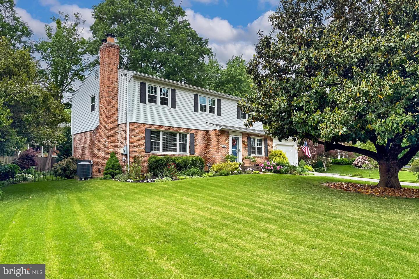 8345 ORANGE CT, ALEXANDRIA, Virginia 22309, 4 Bedrooms Bedrooms, ,2 BathroomsBathrooms,Residential,For sale,8345 ORANGE CT,VAFX2237614 MLS # VAFX2237614