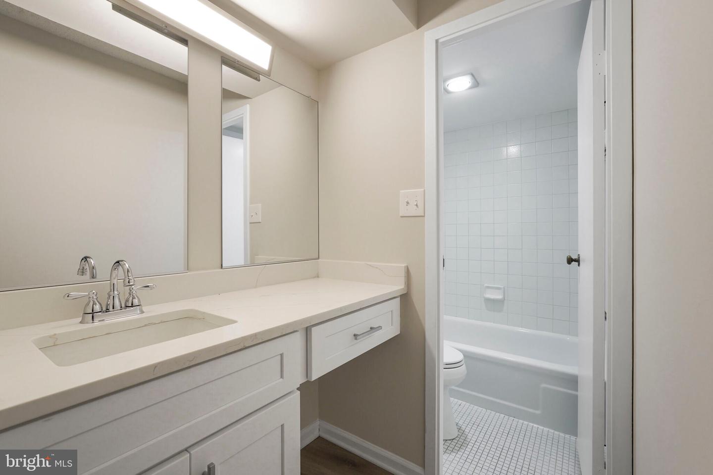 5300 COLUMBIA PIKE #807, ARLINGTON, Virginia 22204, 2 Bedrooms Bedrooms, ,2 BathroomsBathrooms,Residential,For sale,5300 COLUMBIA PIKE #807,VAAR2056796 MLS # VAAR2056796
