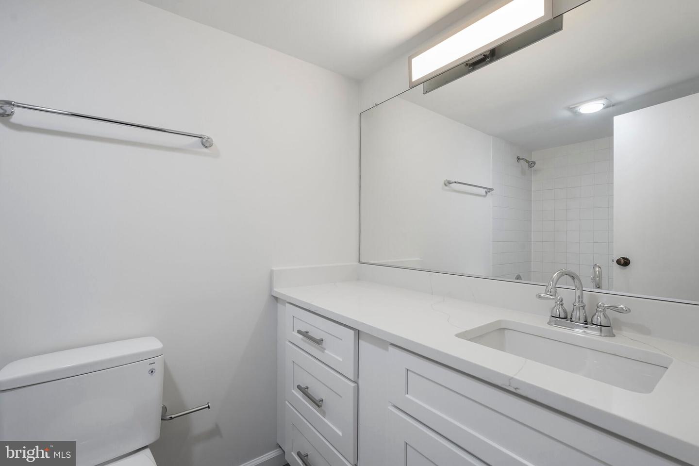 5300 COLUMBIA PIKE #807, ARLINGTON, Virginia 22204, 2 Bedrooms Bedrooms, ,2 BathroomsBathrooms,Residential,For sale,5300 COLUMBIA PIKE #807,VAAR2056796 MLS # VAAR2056796