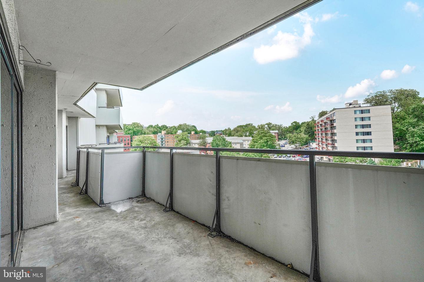 5300 COLUMBIA PIKE #807, ARLINGTON, Virginia 22204, 2 Bedrooms Bedrooms, ,2 BathroomsBathrooms,Residential,For sale,5300 COLUMBIA PIKE #807,VAAR2056796 MLS # VAAR2056796
