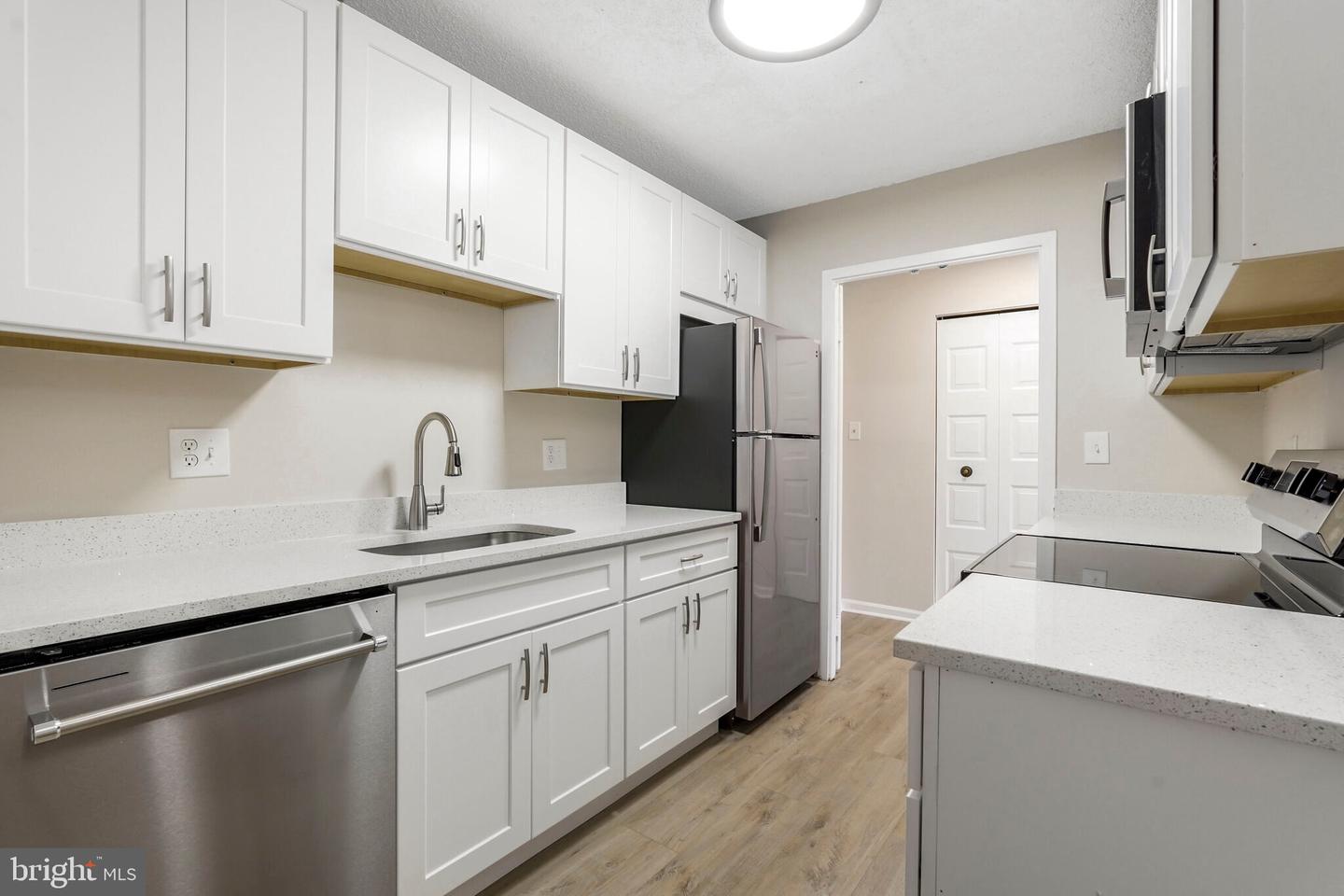 5300 COLUMBIA PIKE #807, ARLINGTON, Virginia 22204, 2 Bedrooms Bedrooms, ,2 BathroomsBathrooms,Residential,For sale,5300 COLUMBIA PIKE #807,VAAR2056796 MLS # VAAR2056796