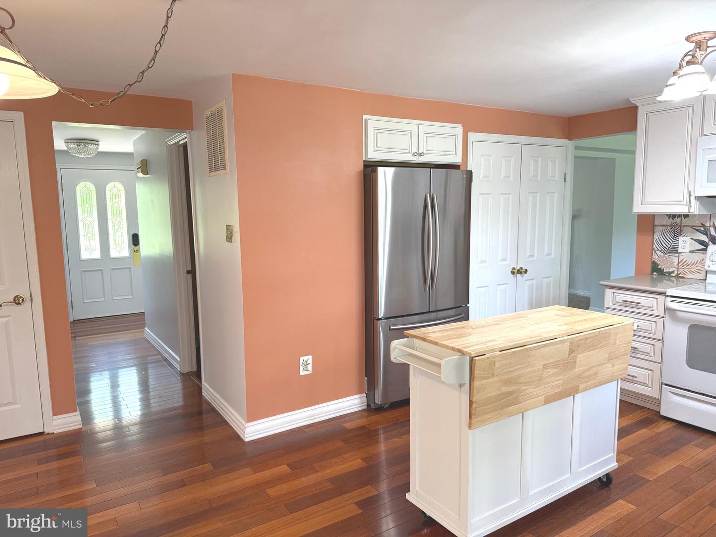 15608 EDGEGROVE RD, HILLSBORO, Virginia 20132, 3 Bedrooms Bedrooms, ,2 BathroomsBathrooms,Residential,For sale,15608 EDGEGROVE RD,VALO2095216 MLS # VALO2095216