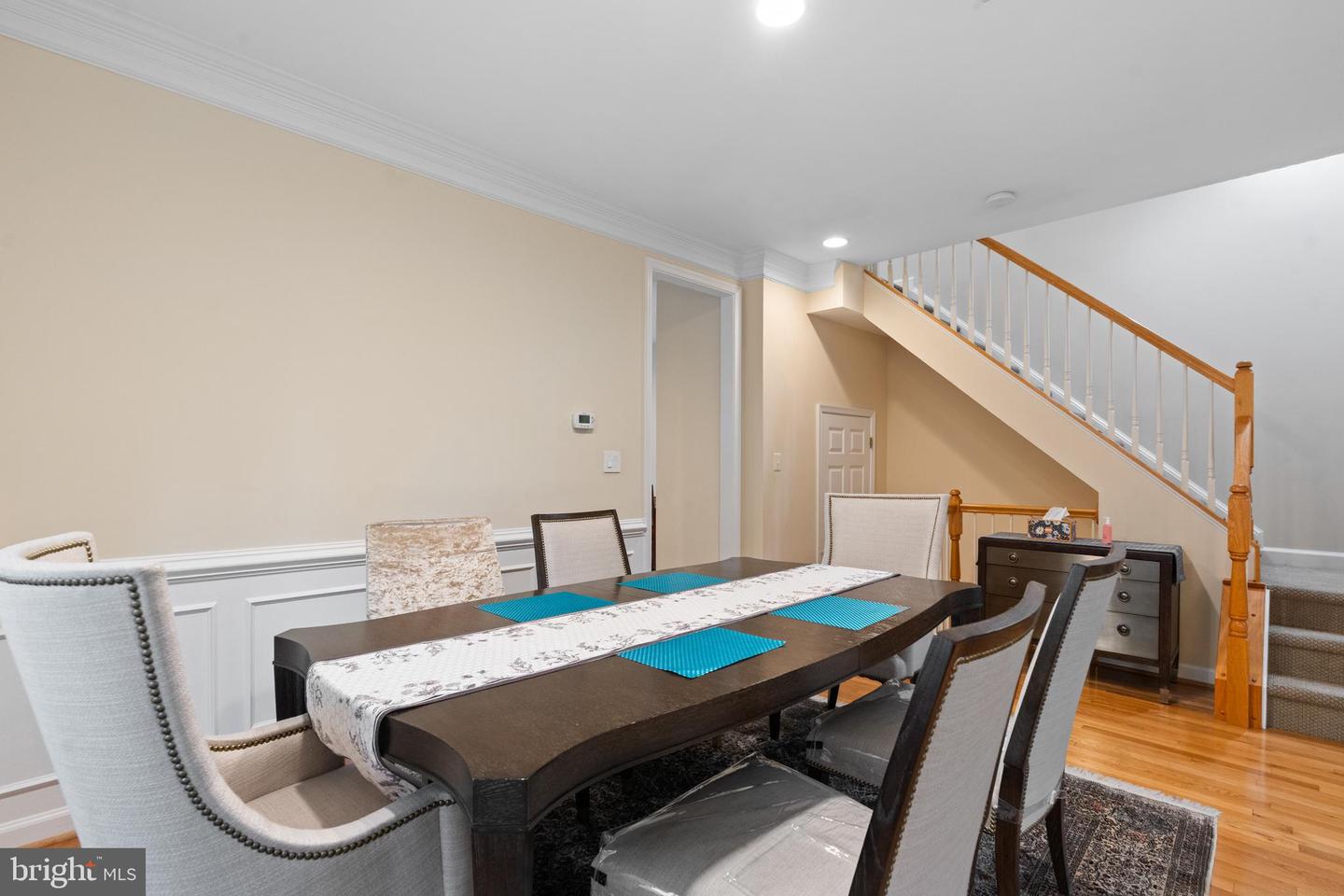 8878 ASHGROVE HOUSE LN, VIENNA, Virginia 22182, 3 Bedrooms Bedrooms, ,3 BathroomsBathrooms,Residential,For sale,8878 ASHGROVE HOUSE LN,VAFX2237858 MLS # VAFX2237858