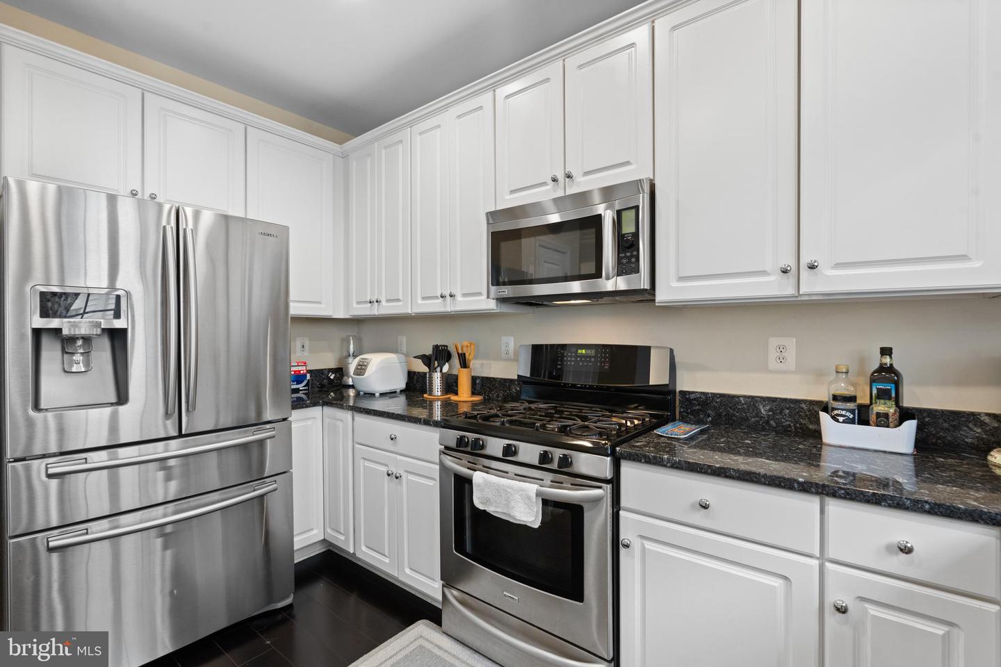 8878 ASHGROVE HOUSE LN, VIENNA, Virginia 22182, 3 Bedrooms Bedrooms, ,3 BathroomsBathrooms,Residential,For sale,8878 ASHGROVE HOUSE LN,VAFX2237858 MLS # VAFX2237858