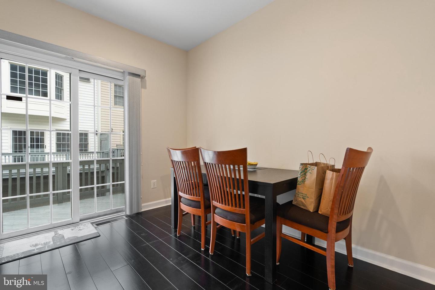 8878 ASHGROVE HOUSE LN, VIENNA, Virginia 22182, 3 Bedrooms Bedrooms, ,3 BathroomsBathrooms,Residential,For sale,8878 ASHGROVE HOUSE LN,VAFX2237858 MLS # VAFX2237858