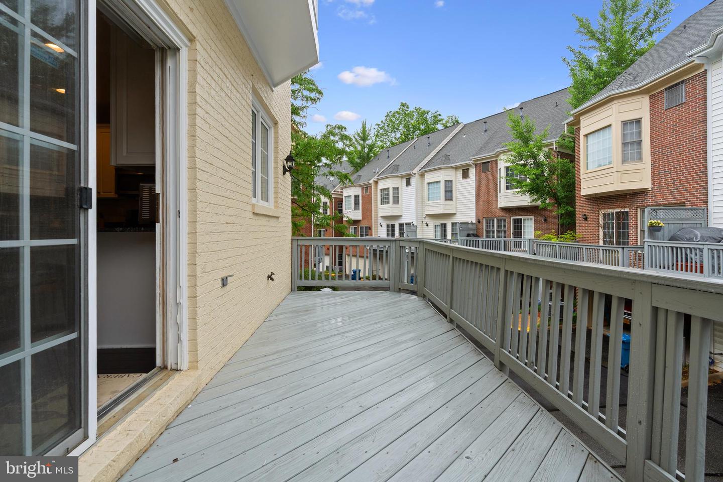 8878 ASHGROVE HOUSE LN, VIENNA, Virginia 22182, 3 Bedrooms Bedrooms, ,3 BathroomsBathrooms,Residential,For sale,8878 ASHGROVE HOUSE LN,VAFX2237858 MLS # VAFX2237858