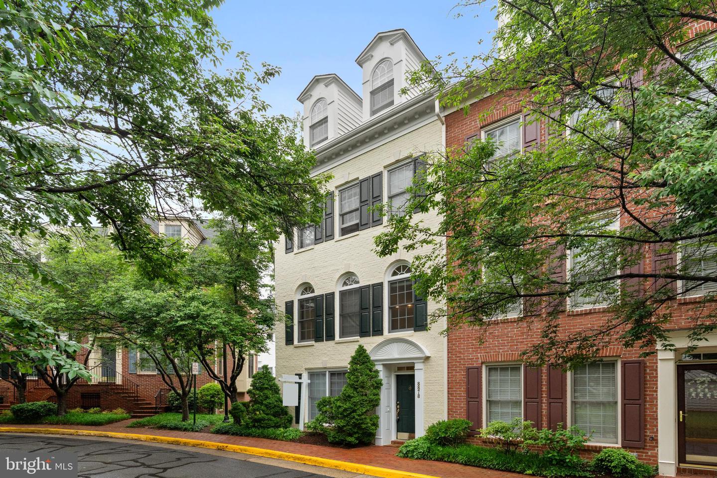 8878 ASHGROVE HOUSE LN, VIENNA, Virginia 22182, 3 Bedrooms Bedrooms, ,3 BathroomsBathrooms,Residential,For sale,8878 ASHGROVE HOUSE LN,VAFX2237858 MLS # VAFX2237858