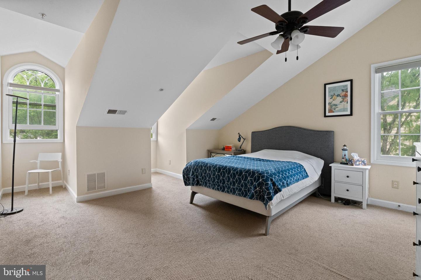 8878 ASHGROVE HOUSE LN, VIENNA, Virginia 22182, 3 Bedrooms Bedrooms, ,3 BathroomsBathrooms,Residential,For sale,8878 ASHGROVE HOUSE LN,VAFX2237858 MLS # VAFX2237858
