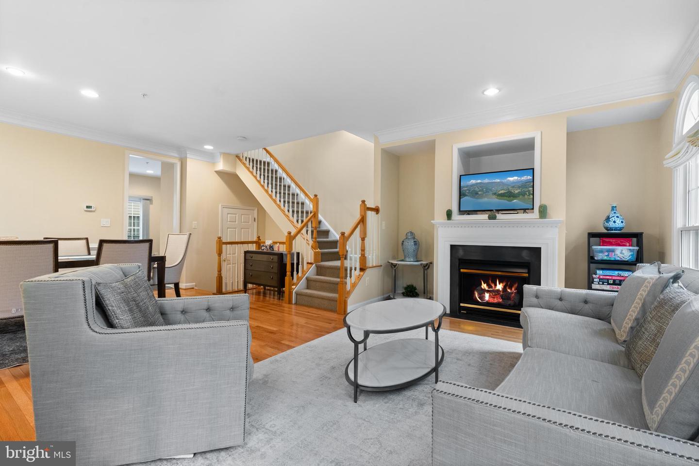 8878 ASHGROVE HOUSE LN, VIENNA, Virginia 22182, 3 Bedrooms Bedrooms, ,3 BathroomsBathrooms,Residential,For sale,8878 ASHGROVE HOUSE LN,VAFX2237858 MLS # VAFX2237858