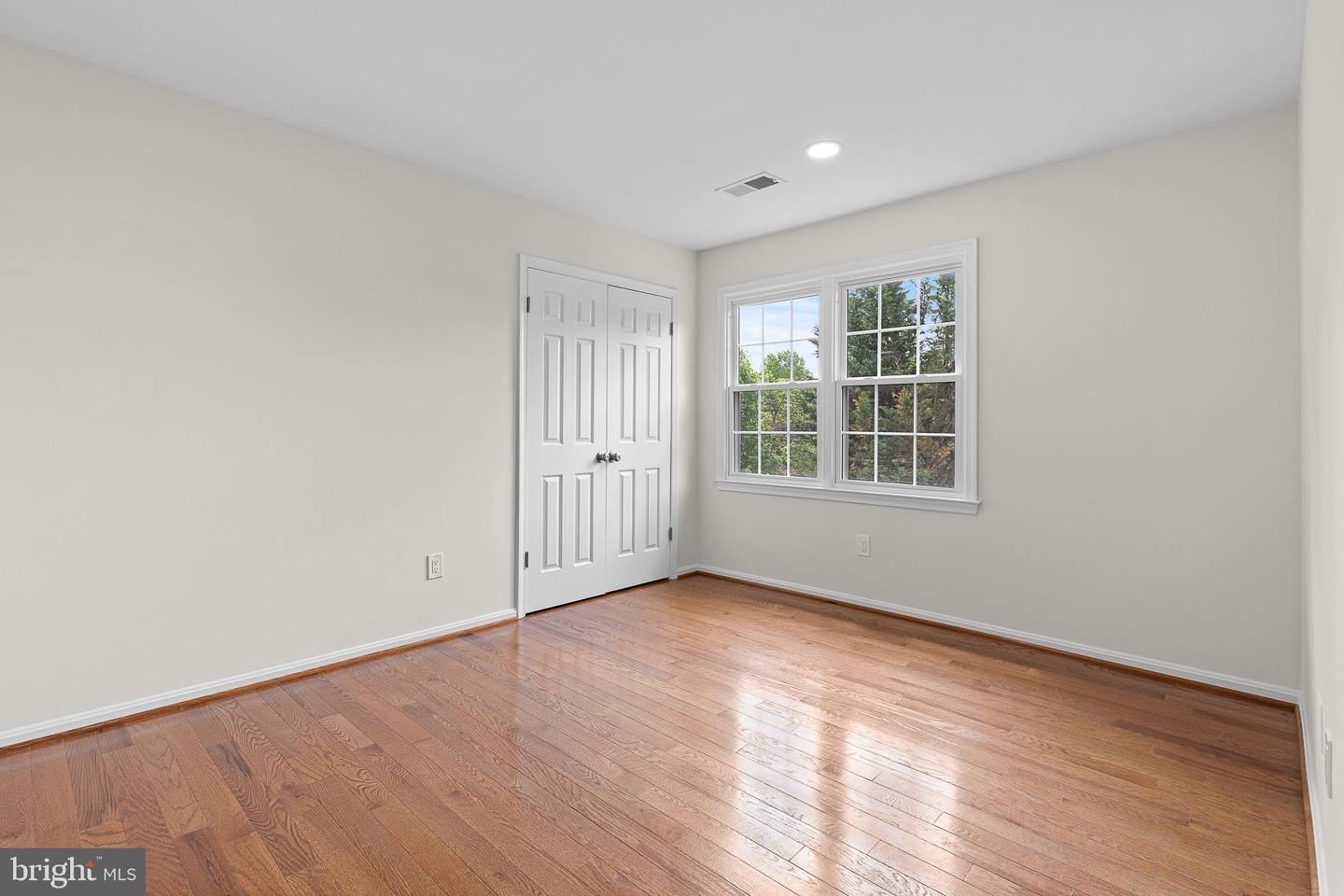9309 ROBNEL PL, VIENNA, Virginia 22182, 5 Bedrooms Bedrooms, ,3 BathroomsBathrooms,Residential,For sale,9309 ROBNEL PL,VAFX2237792 MLS # VAFX2237792