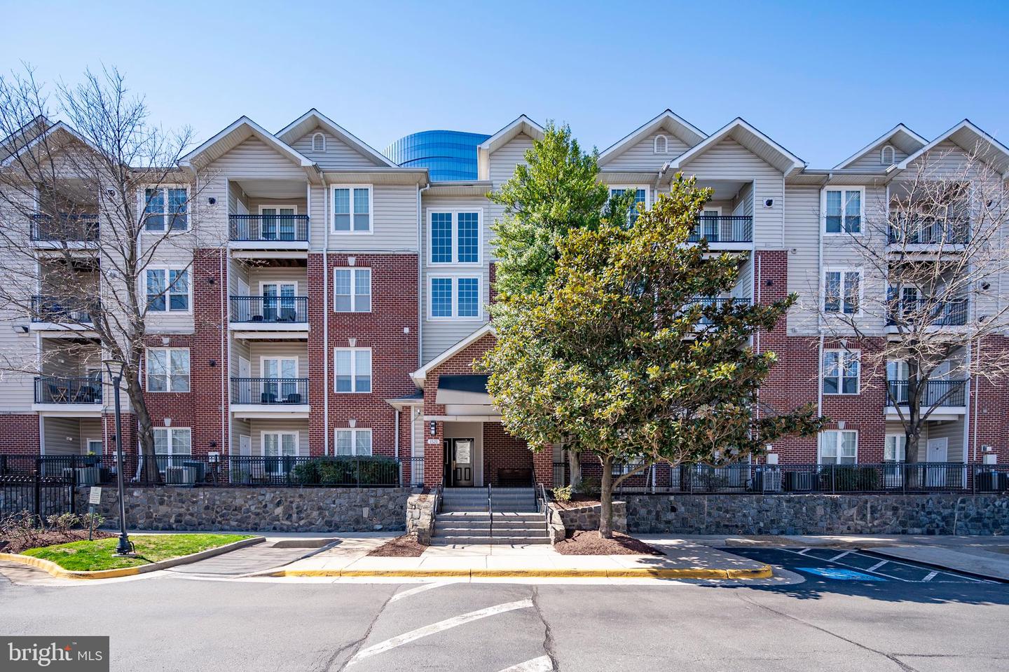 1530 SPRING GATE DR #9423, MCLEAN, Virginia 22102, 2 Bedrooms Bedrooms, ,2 BathroomsBathrooms,Residential,For sale,1530 SPRING GATE DR #9423,VAFX2238436 MLS # VAFX2238436