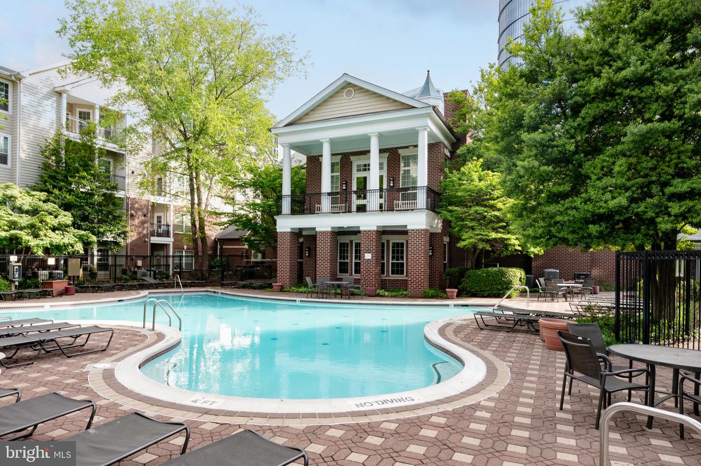 1530 SPRING GATE DR #9423, MCLEAN, Virginia 22102, 2 Bedrooms Bedrooms, ,2 BathroomsBathrooms,Residential,For sale,1530 SPRING GATE DR #9423,VAFX2238436 MLS # VAFX2238436