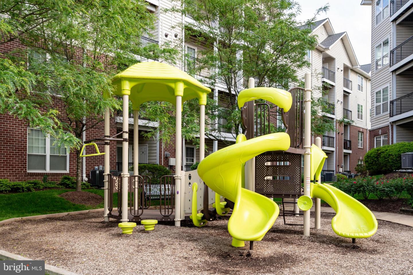 1530 SPRING GATE DR #9423, MCLEAN, Virginia 22102, 2 Bedrooms Bedrooms, ,2 BathroomsBathrooms,Residential,For sale,1530 SPRING GATE DR #9423,VAFX2238436 MLS # VAFX2238436