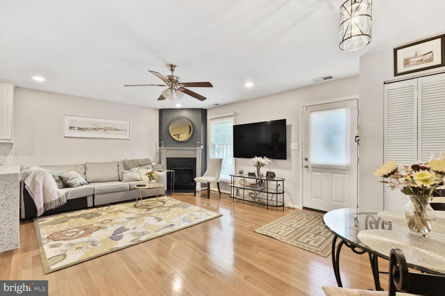 1108 N RANDOLPH ST, ARLINGTON, Virginia 22201, 2 Bedrooms Bedrooms, ,2 BathroomsBathrooms,Residential,For sale,1108 N RANDOLPH ST,VAAR2056928 MLS # VAAR2056928