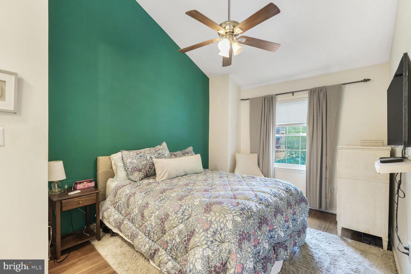 1108 N RANDOLPH ST, ARLINGTON, Virginia 22201, 2 Bedrooms Bedrooms, ,2 BathroomsBathrooms,Residential,For sale,1108 N RANDOLPH ST,VAAR2056928 MLS # VAAR2056928