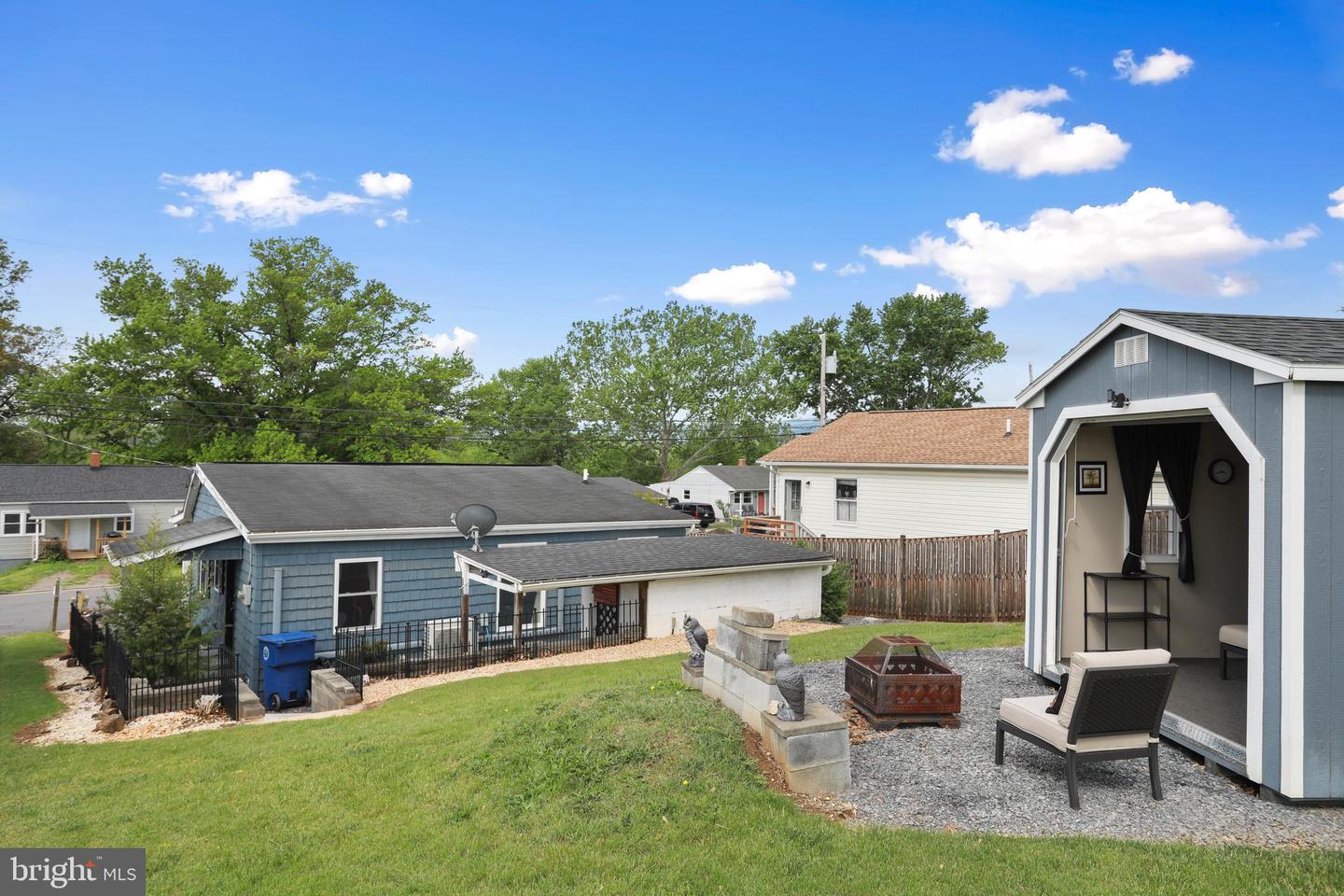 727 W 15TH ST, FRONT ROYAL, Virginia 22630, 1 Bedroom Bedrooms, 4 Rooms Rooms,1 BathroomBathrooms,Residential,For sale,727 W 15TH ST,VAWR2011054 MLS # VAWR2011054