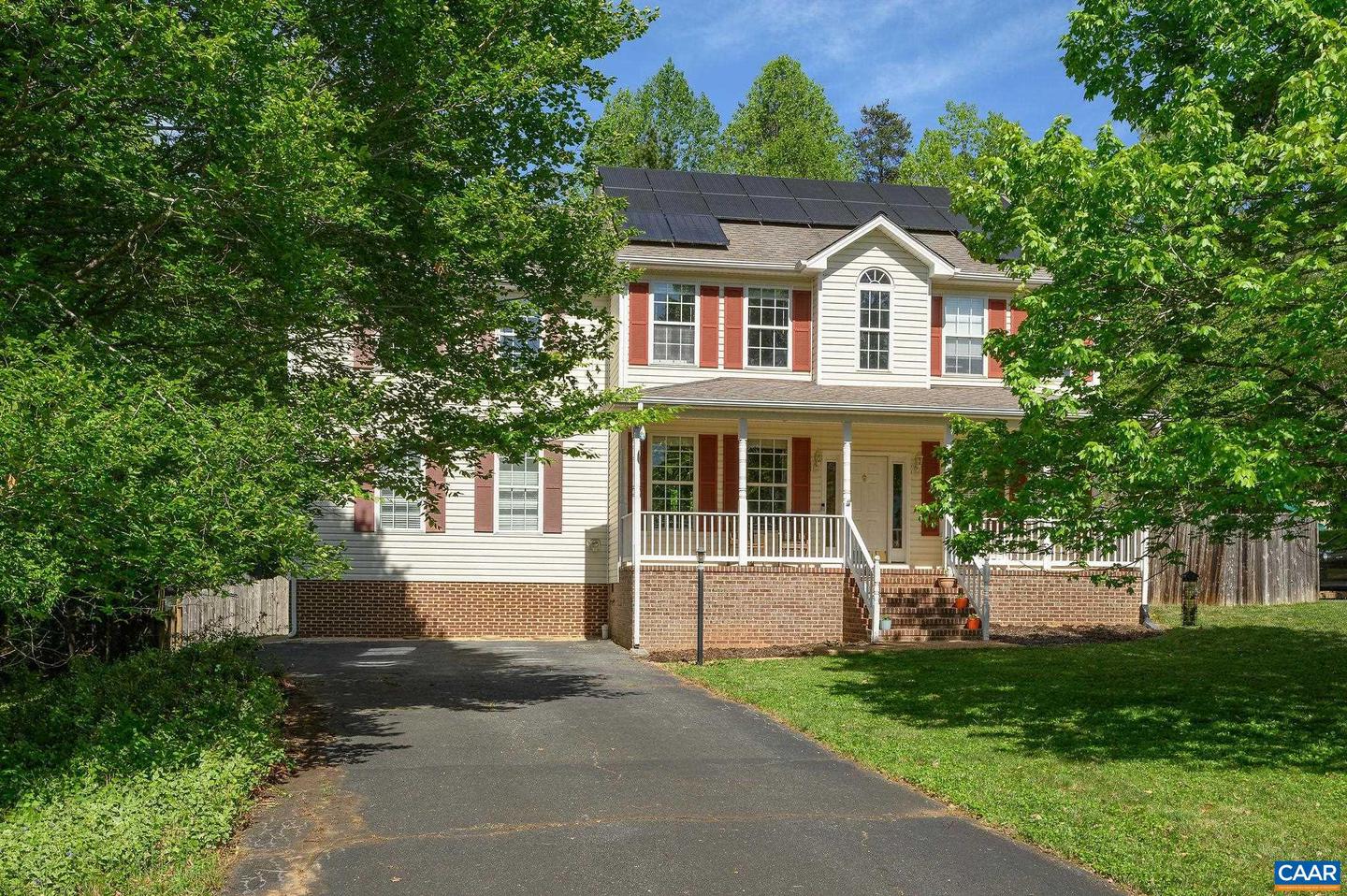2364 N CHESTERFIELD CT, CHARLOTTESVILLE, Virginia 22911, 4 Bedrooms Bedrooms, ,2 BathroomsBathrooms,Residential,For sale,2364 N CHESTERFIELD CT,664017 MLS # 664017