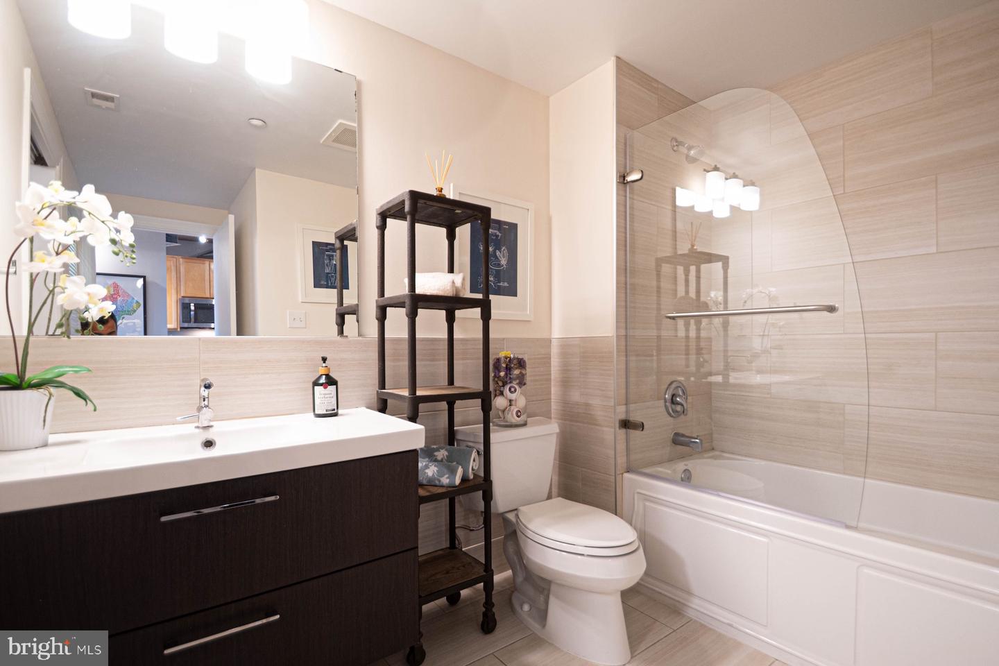 2750 14TH ST NW #306, WASHINGTON, District Of Columbia 20009, 1 Bedroom Bedrooms, ,1 BathroomBathrooms,Residential,For sale,2750 14TH ST NW #306,DCDC2198720 MLS # DCDC2198720