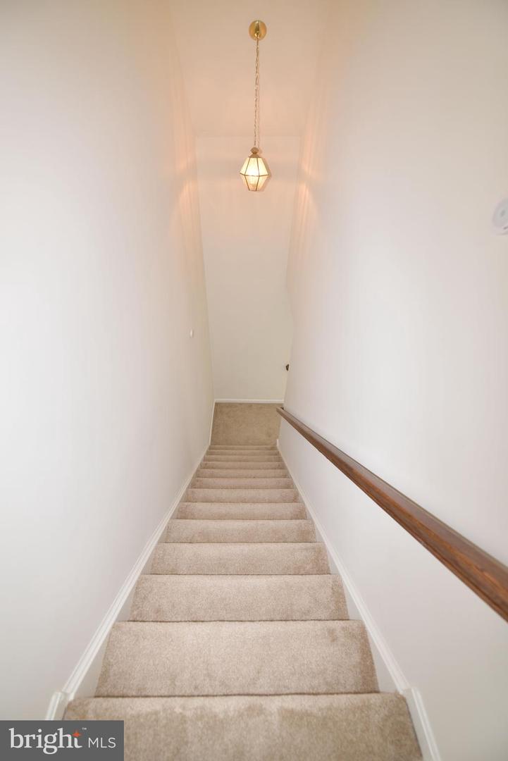 17601 MARBURY ST, ROUND HILL, Virginia 20141, 5 Bedrooms Bedrooms, ,4 BathroomsBathrooms,Residential,For sale,17601 MARBURY ST,VALO2095446 MLS # VALO2095446