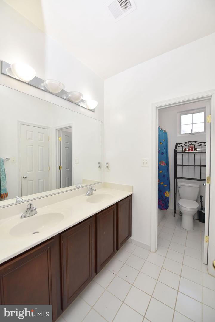17601 MARBURY ST, ROUND HILL, Virginia 20141, 5 Bedrooms Bedrooms, ,4 BathroomsBathrooms,Residential,For sale,17601 MARBURY ST,VALO2095446 MLS # VALO2095446