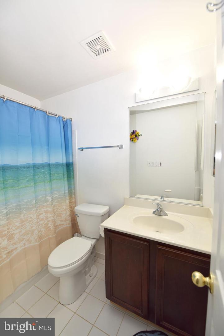 17601 MARBURY ST, ROUND HILL, Virginia 20141, 5 Bedrooms Bedrooms, ,4 BathroomsBathrooms,Residential,For sale,17601 MARBURY ST,VALO2095446 MLS # VALO2095446