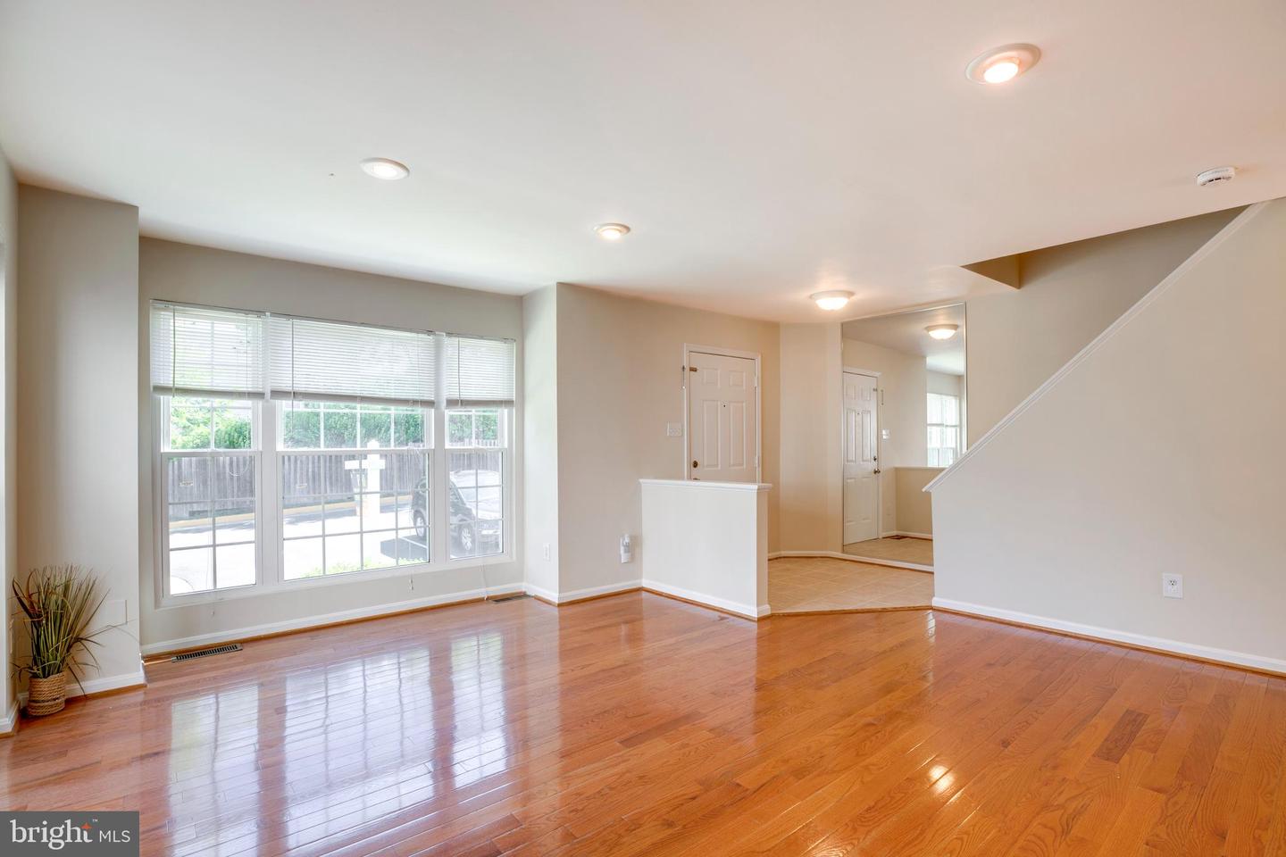 14113 ASHER VW, CENTREVILLE, Virginia 20121, 3 Bedrooms Bedrooms, ,3 BathroomsBathrooms,Residential,For sale,14113 ASHER VW,VAFX2238554 MLS # VAFX2238554
