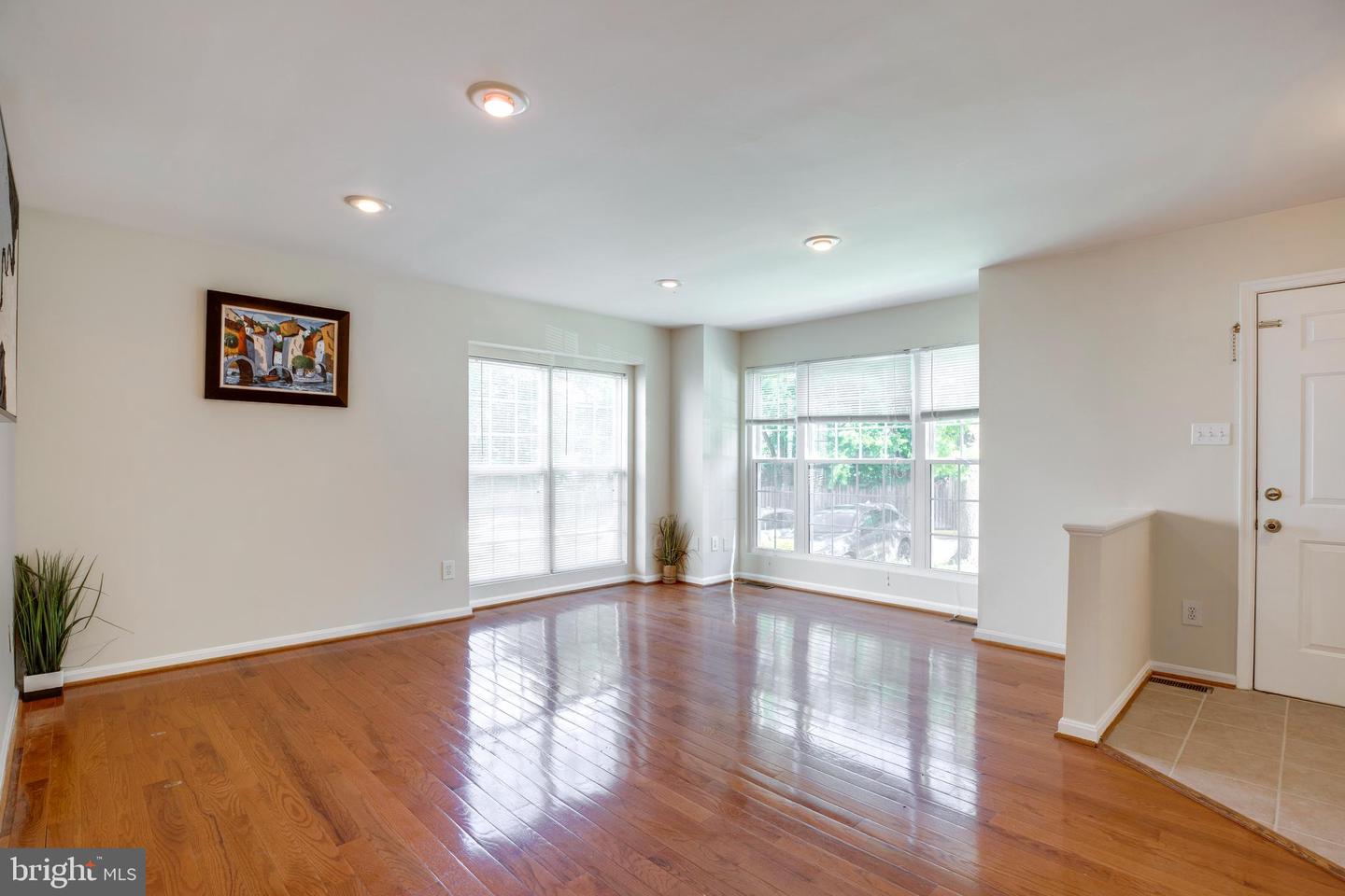 14113 ASHER VW, CENTREVILLE, Virginia 20121, 3 Bedrooms Bedrooms, ,3 BathroomsBathrooms,Residential,For sale,14113 ASHER VW,VAFX2238554 MLS # VAFX2238554