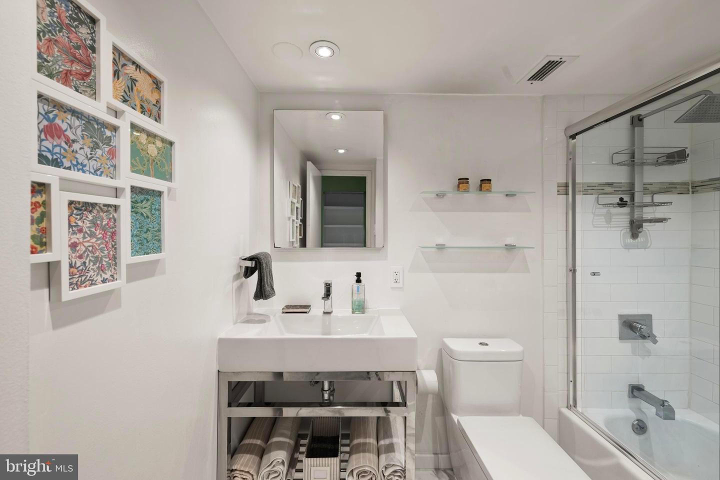 490 M ST SW #W802, WASHINGTON, District Of Columbia 20024, 1 Bedroom Bedrooms, ,1 BathroomBathrooms,Residential,For sale,490 M ST SW #W802,DCDC2198978 MLS # DCDC2198978