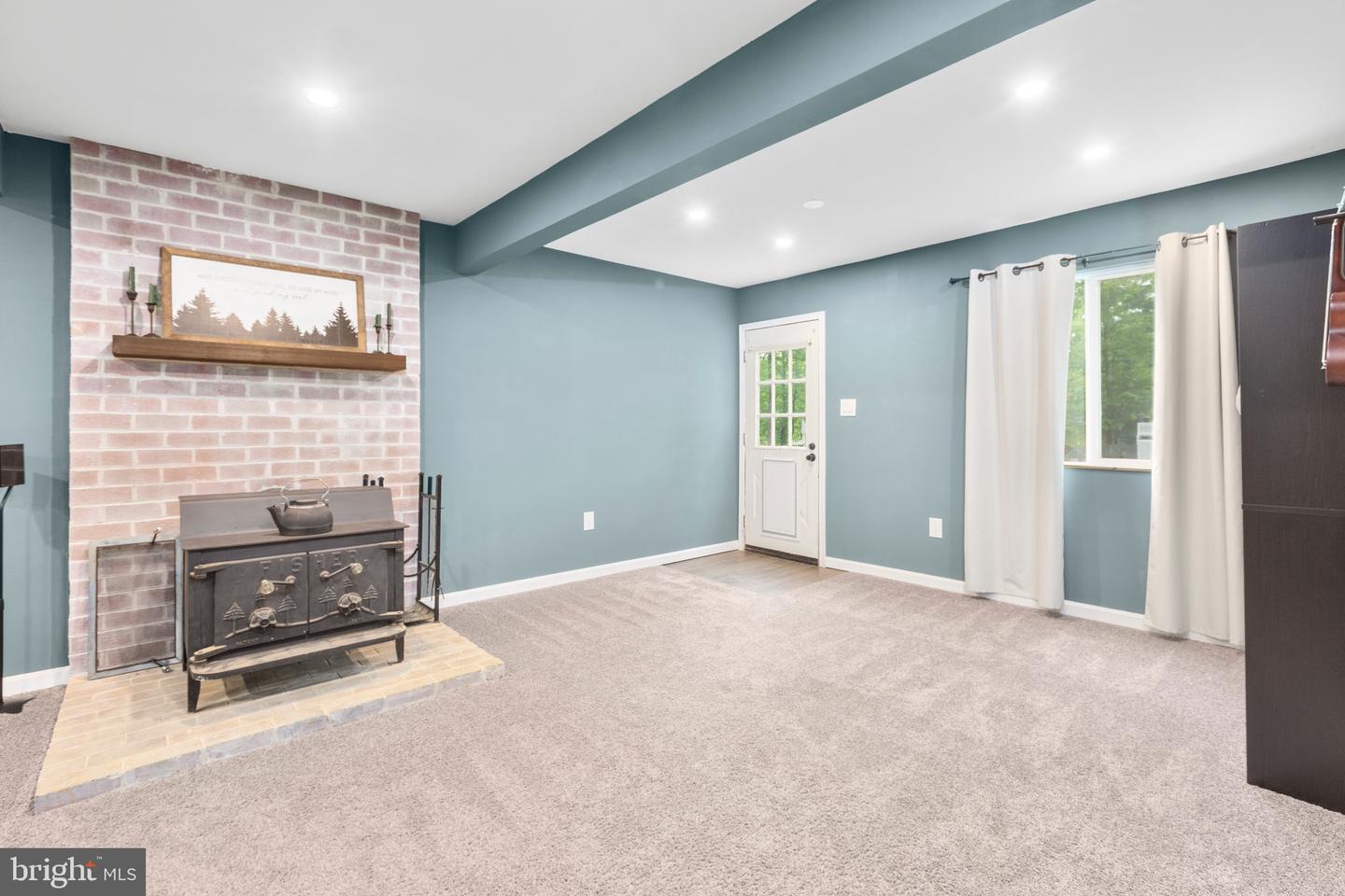 6807 WILD TURKEY DR, SPOTSYLVANIA, Virginia 22553, 3 Bedrooms Bedrooms, ,1 BathroomBathrooms,Residential,For sale,6807 WILD TURKEY DR,VASP2032812 MLS # VASP2032812