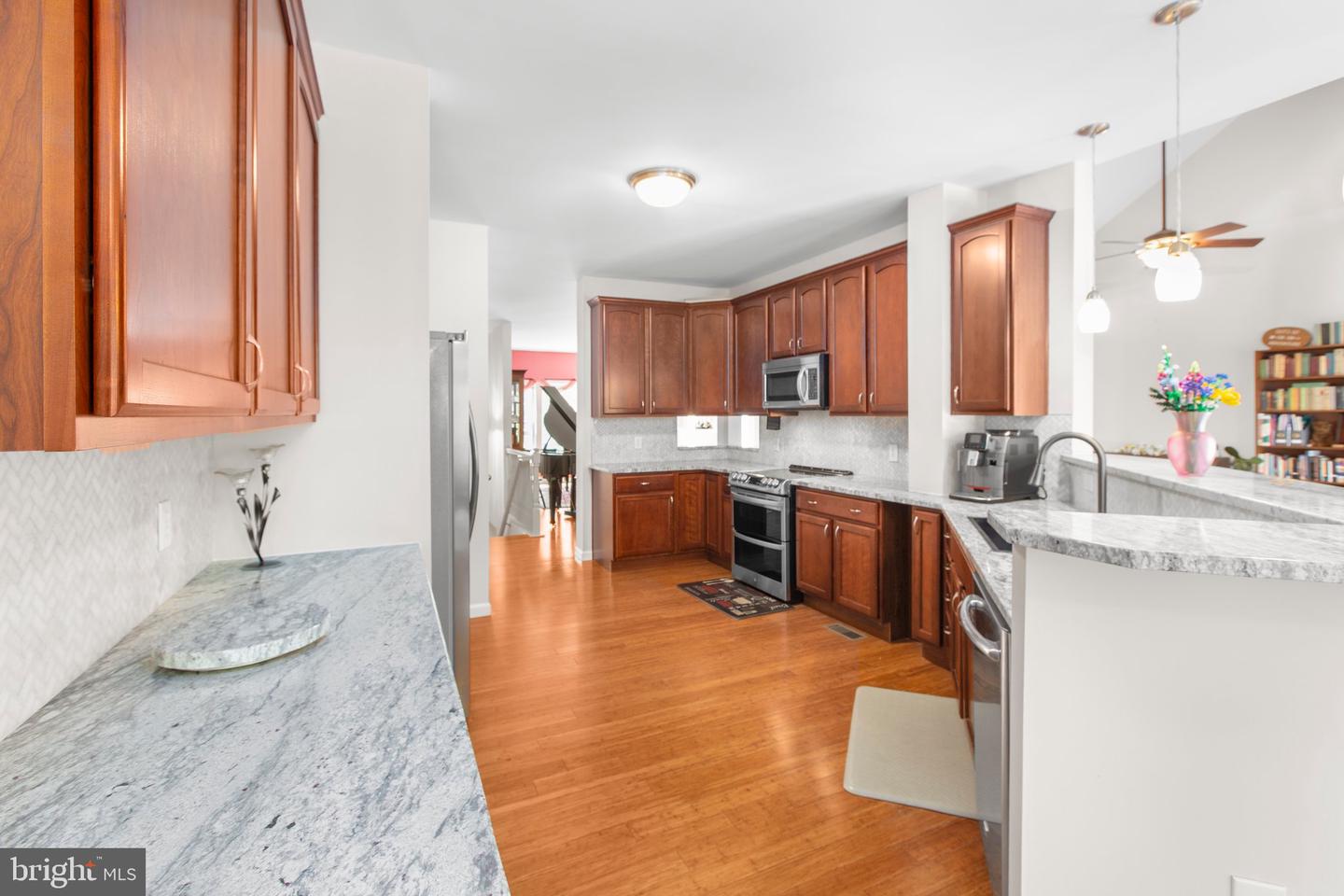 7335 DEER RIDGE WAY, SPOTSYLVANIA, Virginia 22551, 5 Bedrooms Bedrooms, ,4 BathroomsBathrooms,Residential,For sale,7335 DEER RIDGE WAY,VASP2032816 MLS # VASP2032816