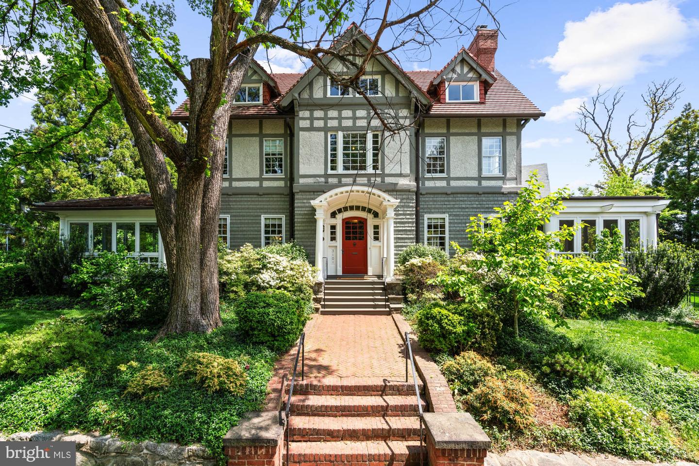 3101 HIGHLAND PL NW, WASHINGTON, District Of Columbia 20008, 6 Bedrooms Bedrooms, ,4 BathroomsBathrooms,Residential,For sale,3101 HIGHLAND PL NW,DCDC2198946 MLS # DCDC2198946