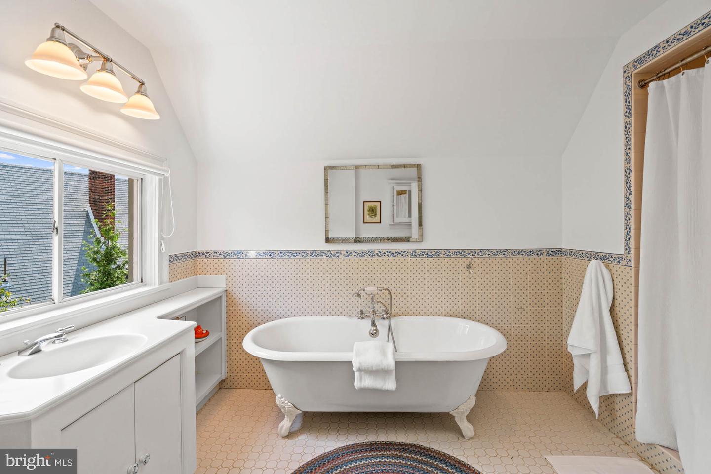 3101 HIGHLAND PL NW, WASHINGTON, District Of Columbia 20008, 6 Bedrooms Bedrooms, ,4 BathroomsBathrooms,Residential,For sale,3101 HIGHLAND PL NW,DCDC2198946 MLS # DCDC2198946