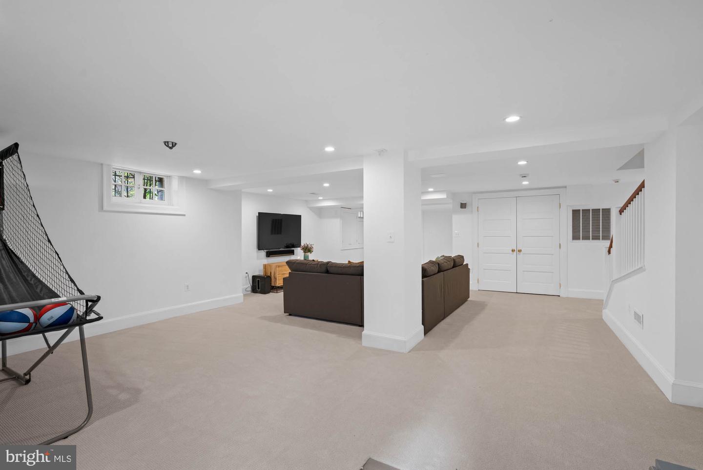 3101 HIGHLAND PL NW, WASHINGTON, District Of Columbia 20008, 6 Bedrooms Bedrooms, ,4 BathroomsBathrooms,Residential,For sale,3101 HIGHLAND PL NW,DCDC2198946 MLS # DCDC2198946