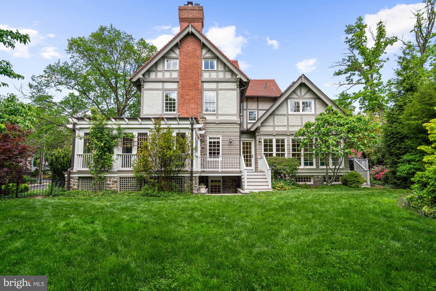 3101 HIGHLAND PL NW, WASHINGTON, District Of Columbia 20008, 6 Bedrooms Bedrooms, ,4 BathroomsBathrooms,Residential,For sale,3101 HIGHLAND PL NW,DCDC2198946 MLS # DCDC2198946