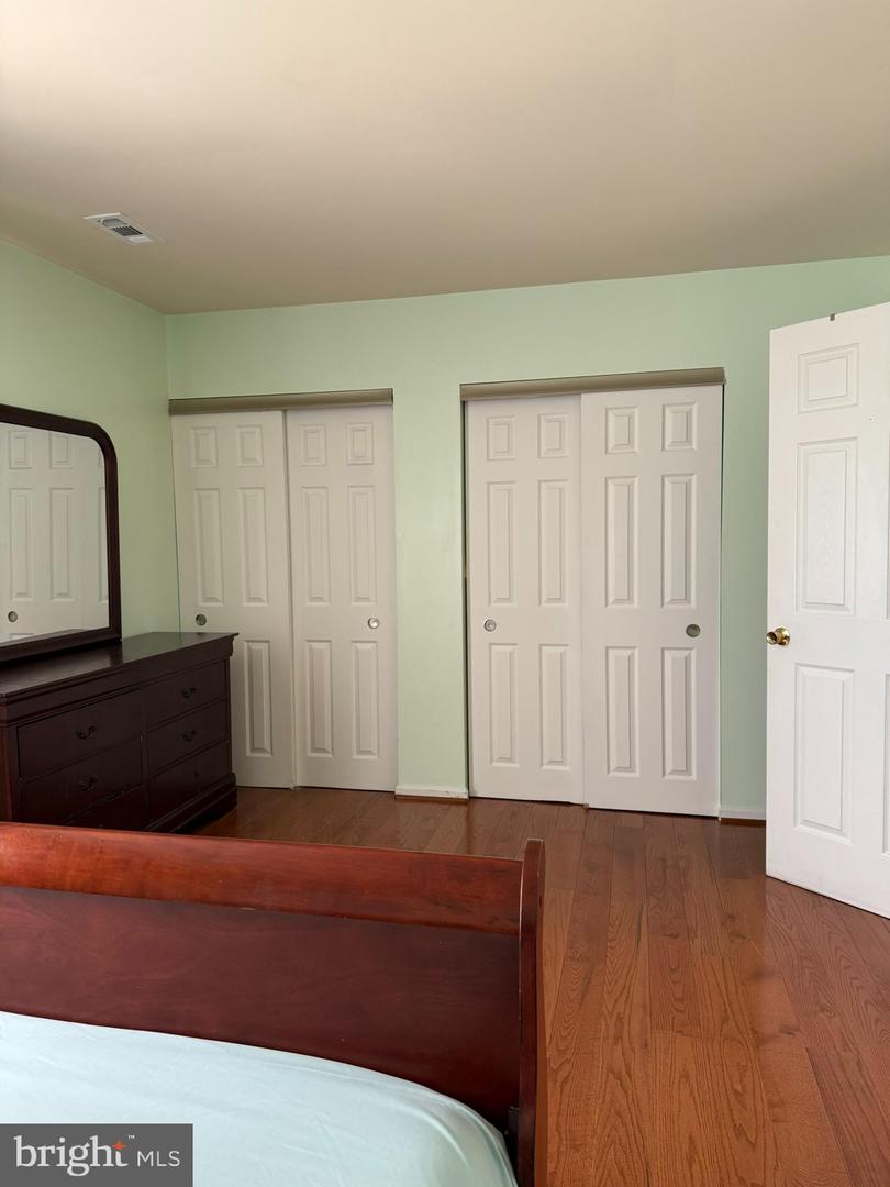 15574 TRAVERSER CT, WOODBRIDGE, Virginia 22193, 3 Bedrooms Bedrooms, ,2 BathroomsBathrooms,Residential,For sale,15574 TRAVERSER CT,VAPW2093904 MLS # VAPW2093904