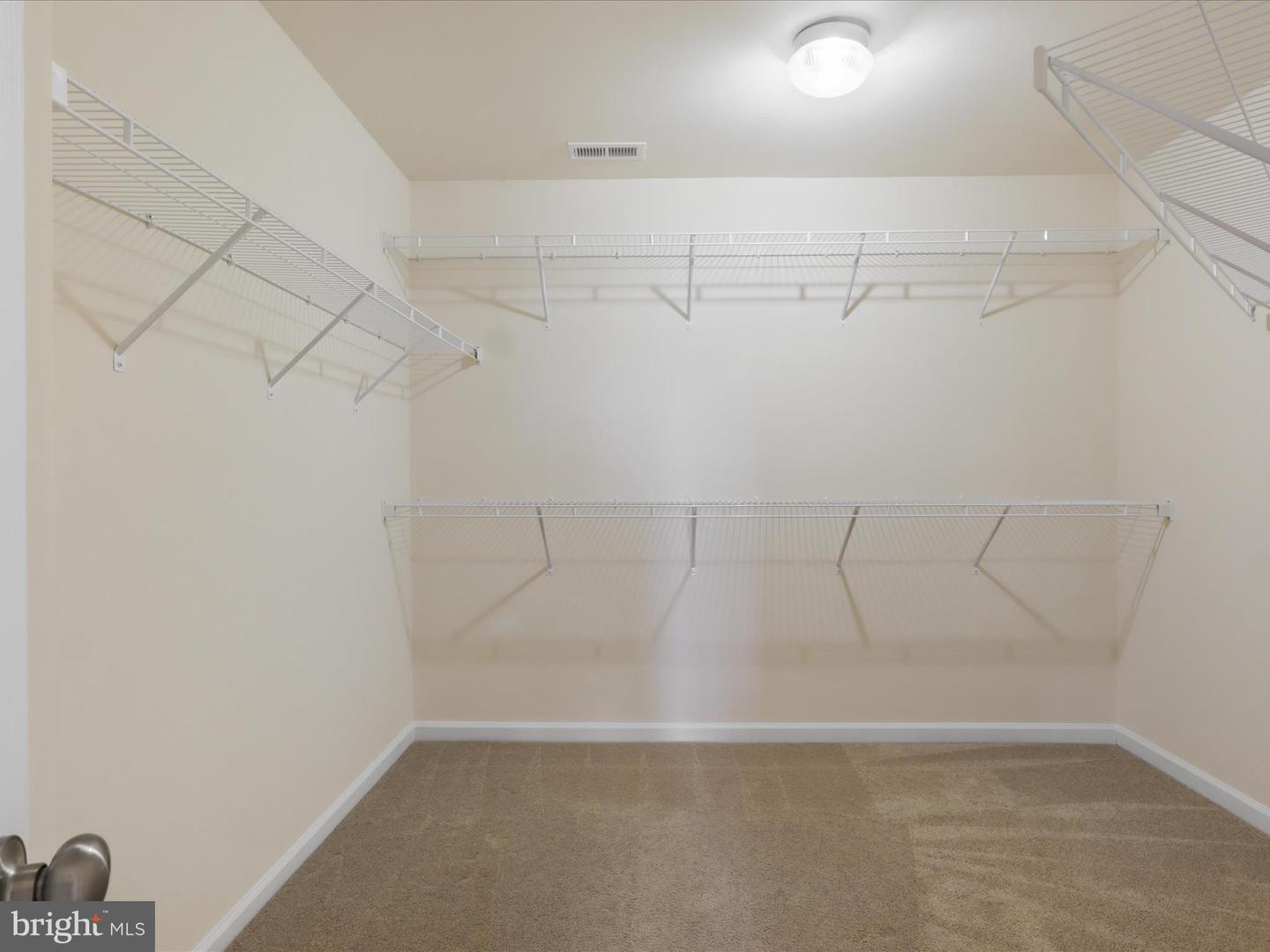 13848 BARRYMORE CT, GAINESVILLE, Virginia 20155, 4 Bedrooms Bedrooms, ,3 BathroomsBathrooms,Residential,For sale,13848 BARRYMORE CT,VAPW2093912 MLS # VAPW2093912