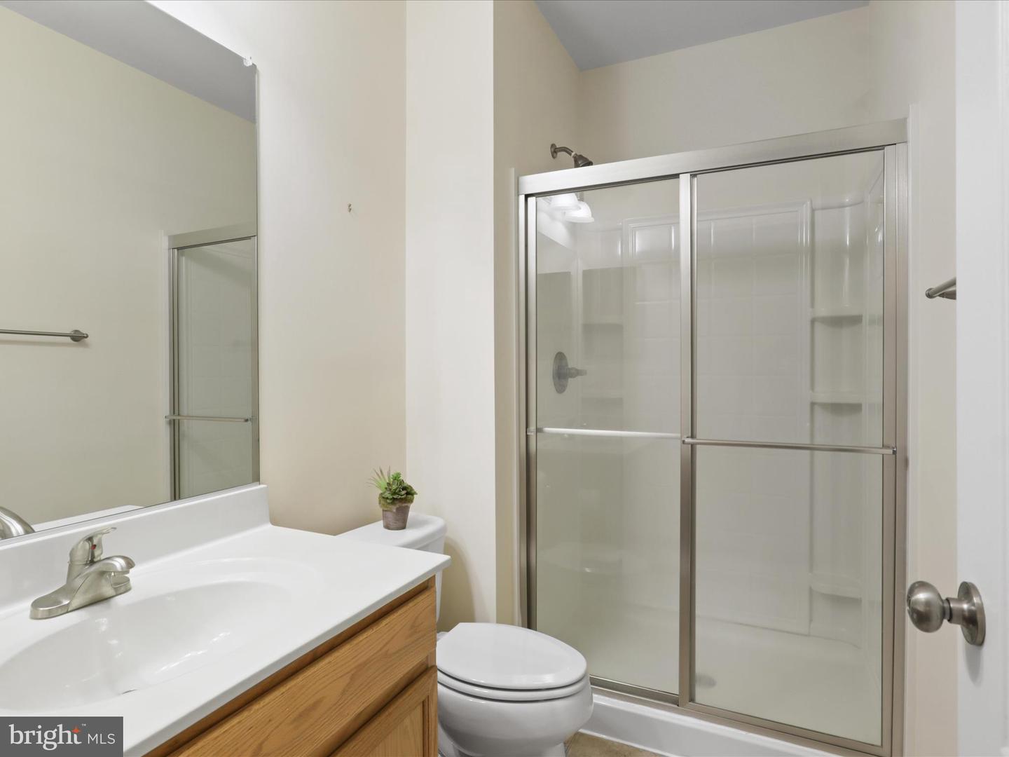 13848 BARRYMORE CT, GAINESVILLE, Virginia 20155, 4 Bedrooms Bedrooms, ,3 BathroomsBathrooms,Residential,For sale,13848 BARRYMORE CT,VAPW2093912 MLS # VAPW2093912