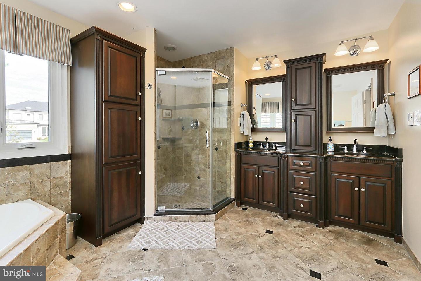 12921 OAK LAWN PL, OAK HILL, Virginia 20171, 4 Bedrooms Bedrooms, ,3 BathroomsBathrooms,Residential,For sale,12921 OAK LAWN PL,VAFX2238634 MLS # VAFX2238634