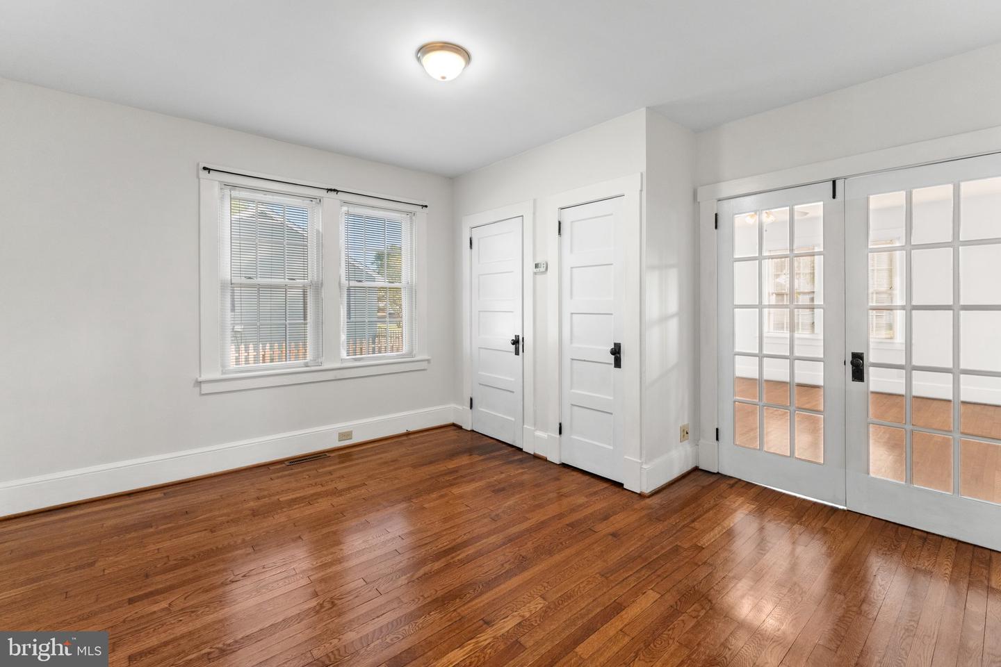 819 ESSEX ST, TAPPAHANNOCK, Virginia 22560, 4 Bedrooms Bedrooms, 7 Rooms Rooms,2 BathroomsBathrooms,Residential,For sale,819 ESSEX ST,VAES2000874 MLS # VAES2000874