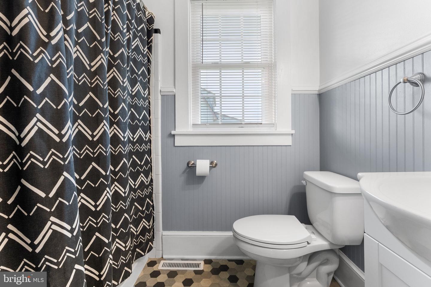 819 ESSEX ST, TAPPAHANNOCK, Virginia 22560, 4 Bedrooms Bedrooms, 7 Rooms Rooms,2 BathroomsBathrooms,Residential,For sale,819 ESSEX ST,VAES2000874 MLS # VAES2000874