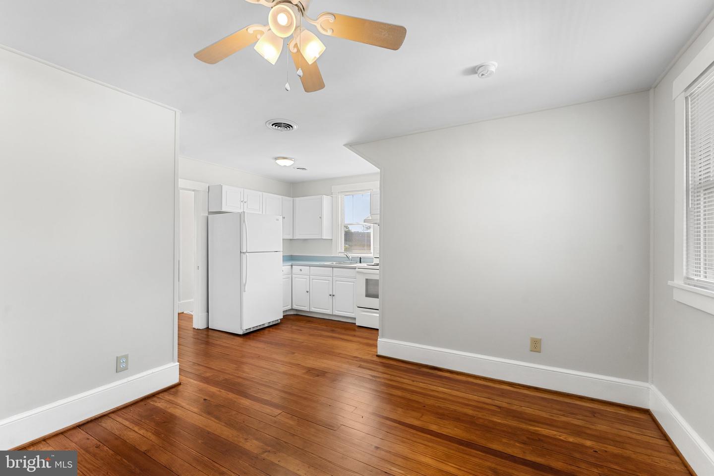 819 ESSEX ST, TAPPAHANNOCK, Virginia 22560, 4 Bedrooms Bedrooms, 7 Rooms Rooms,2 BathroomsBathrooms,Residential,For sale,819 ESSEX ST,VAES2000874 MLS # VAES2000874