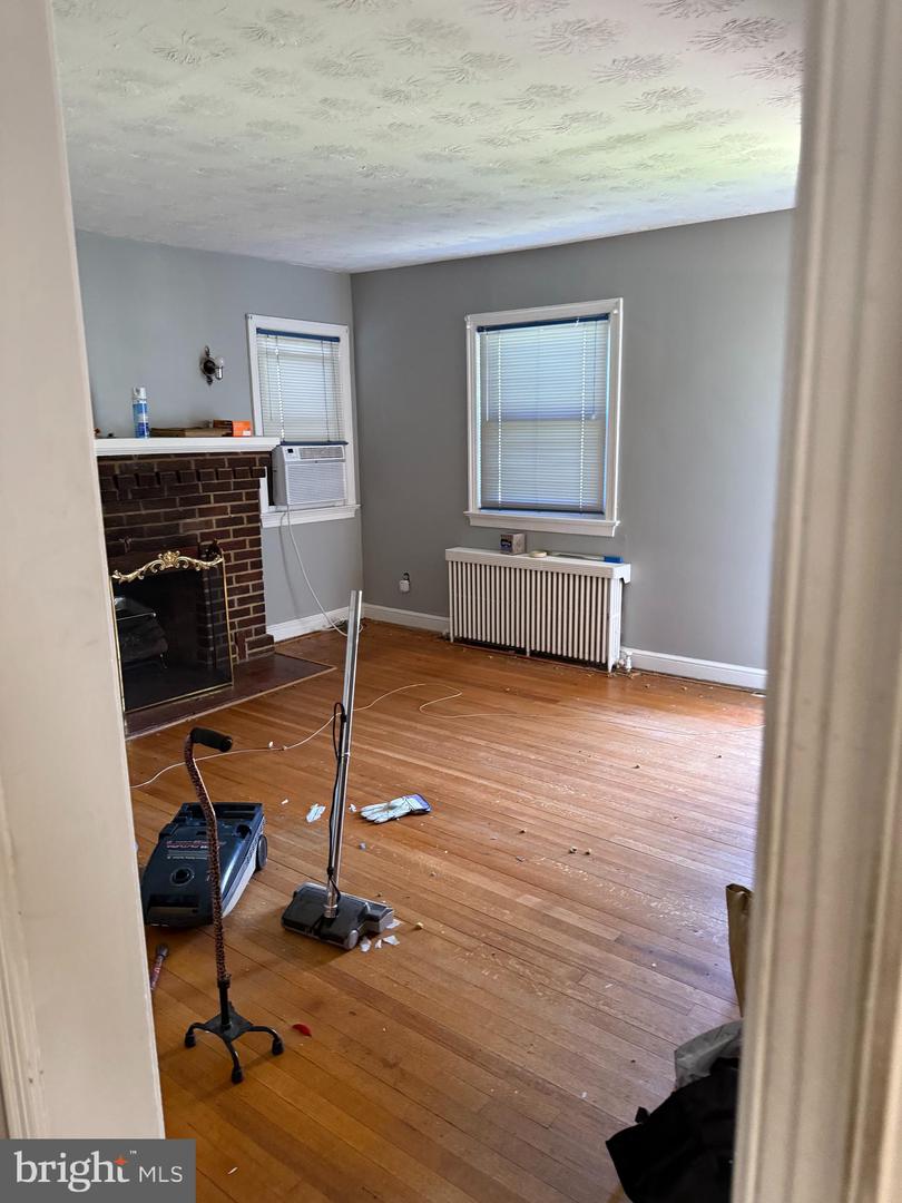 1127 45TH PL SE, WASHINGTON, District Of Columbia 20019, 5 Bedrooms Bedrooms, ,1 BathroomBathrooms,Residential,For sale,1127 45TH PL SE,DCDC2199262 MLS # DCDC2199262