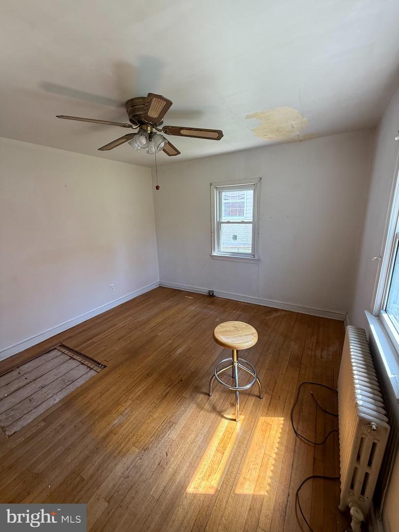 1127 45TH PL SE, WASHINGTON, District Of Columbia 20019, 5 Bedrooms Bedrooms, ,1 BathroomBathrooms,Residential,For sale,1127 45TH PL SE,DCDC2199262 MLS # DCDC2199262