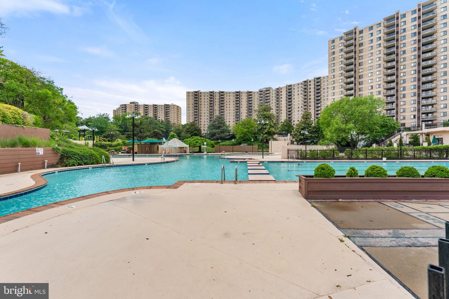 203 YOAKUM PKWY #603, ALEXANDRIA, Virginia 22304, 2 Bedrooms Bedrooms, ,2 BathroomsBathrooms,Residential,For sale,203 YOAKUM PKWY #603,VAAX2045032 MLS # VAAX2045032