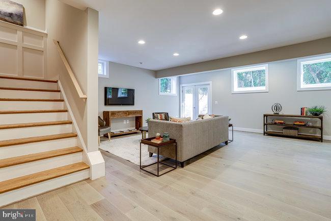 1829 GRIFFITH RD, FALLS CHURCH, Virginia 22043, 6 Bedrooms Bedrooms, 14 Rooms Rooms,5 BathroomsBathrooms,Residential,For sale,1829 GRIFFITH RD,VAFX2238784 MLS # VAFX2238784