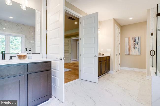 1829 GRIFFITH RD, FALLS CHURCH, Virginia 22043, 6 Bedrooms Bedrooms, 14 Rooms Rooms,5 BathroomsBathrooms,Residential,For sale,1829 GRIFFITH RD,VAFX2238784 MLS # VAFX2238784