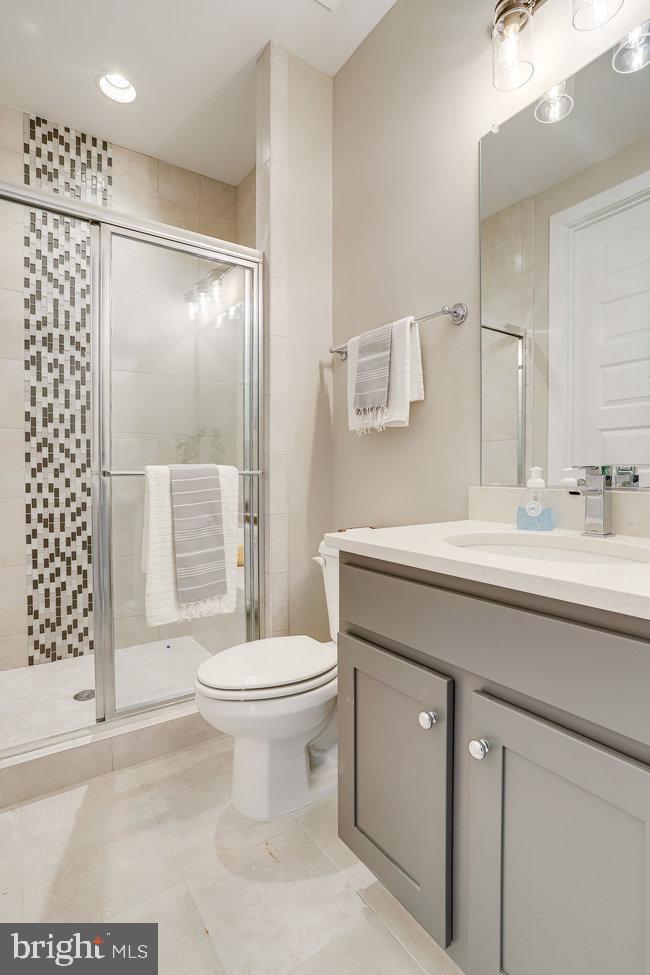 1829 GRIFFITH RD, FALLS CHURCH, Virginia 22043, 6 Bedrooms Bedrooms, 14 Rooms Rooms,5 BathroomsBathrooms,Residential,For sale,1829 GRIFFITH RD,VAFX2238784 MLS # VAFX2238784